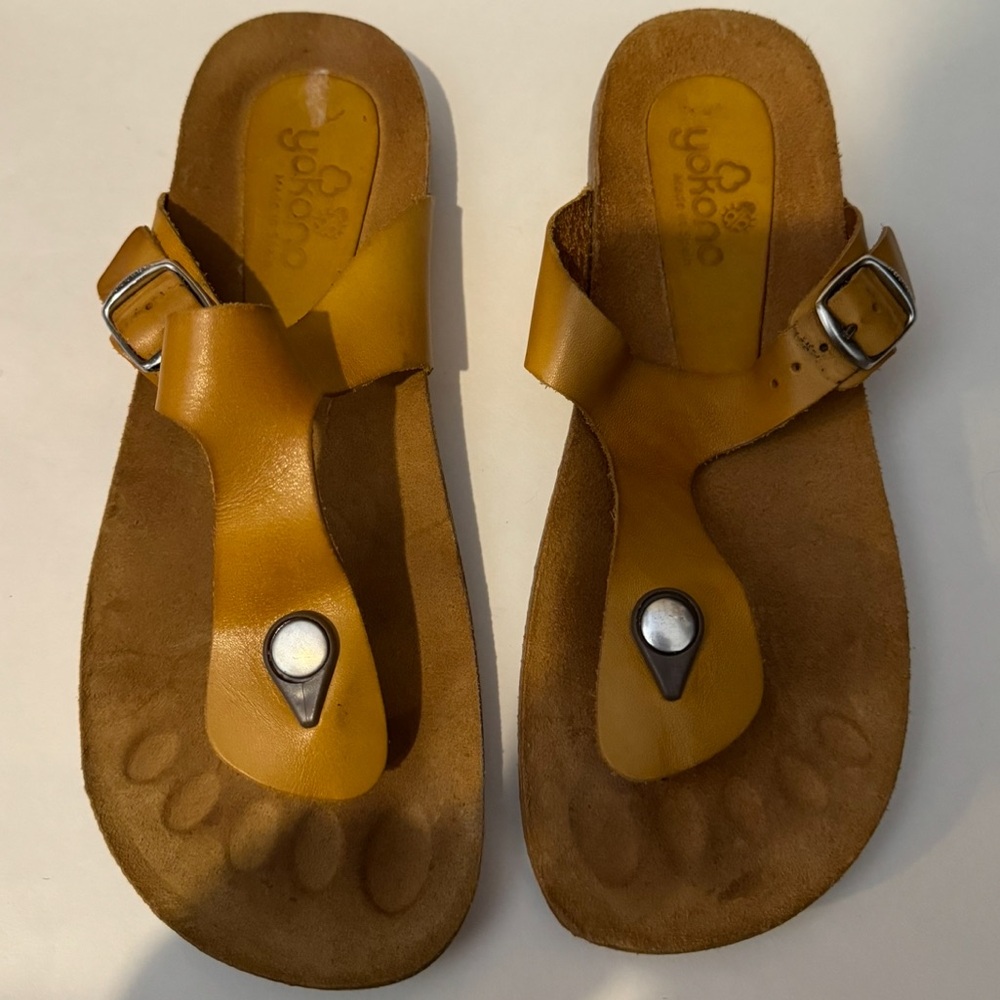 Yokono Women’s 9 Yellow Gold Thong Sandals